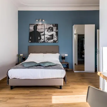 Otto & Photogallery Guest house Rome