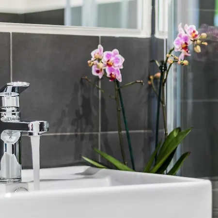 Otto & Photogallery Pensionat 4*