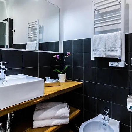 Otto & Photogallery 4*